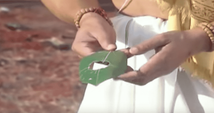 barbarik's arrow pierces the leaf