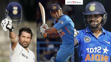 Dhoni not wearing a helmet with Indian Flag