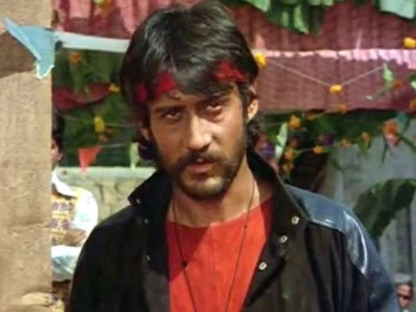Sanjay Dutt was the first choice for Subhash Ghai's film "Hero" but after the incident on the set Vidhaata, he picked Jackie Shroff instead. - Sanjay Dutt Facts